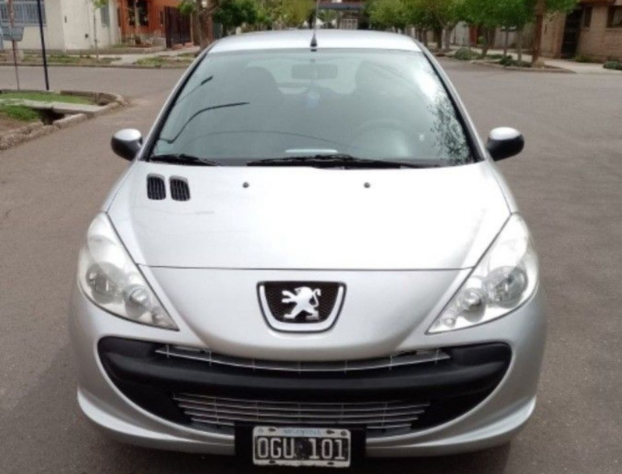 Peugeot 207 Usado Financiado en Mendoza, deRuedas