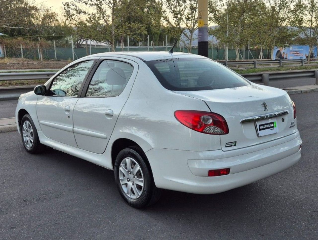 Peugeot 207 Usado Financiado en Mendoza, deRuedas