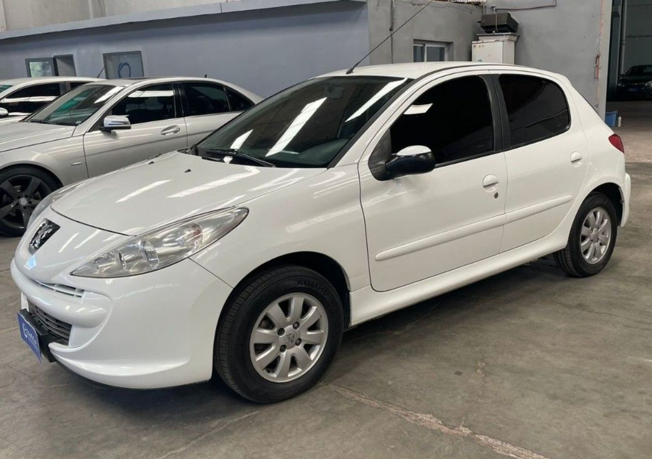 Peugeot 207 Usado en Mendoza, deRuedas