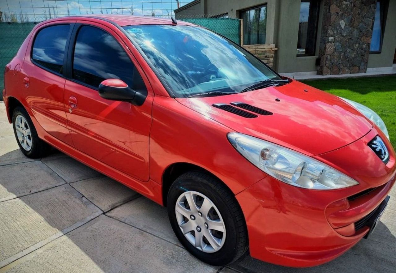 Peugeot 207 Usado en Mendoza, deRuedas
