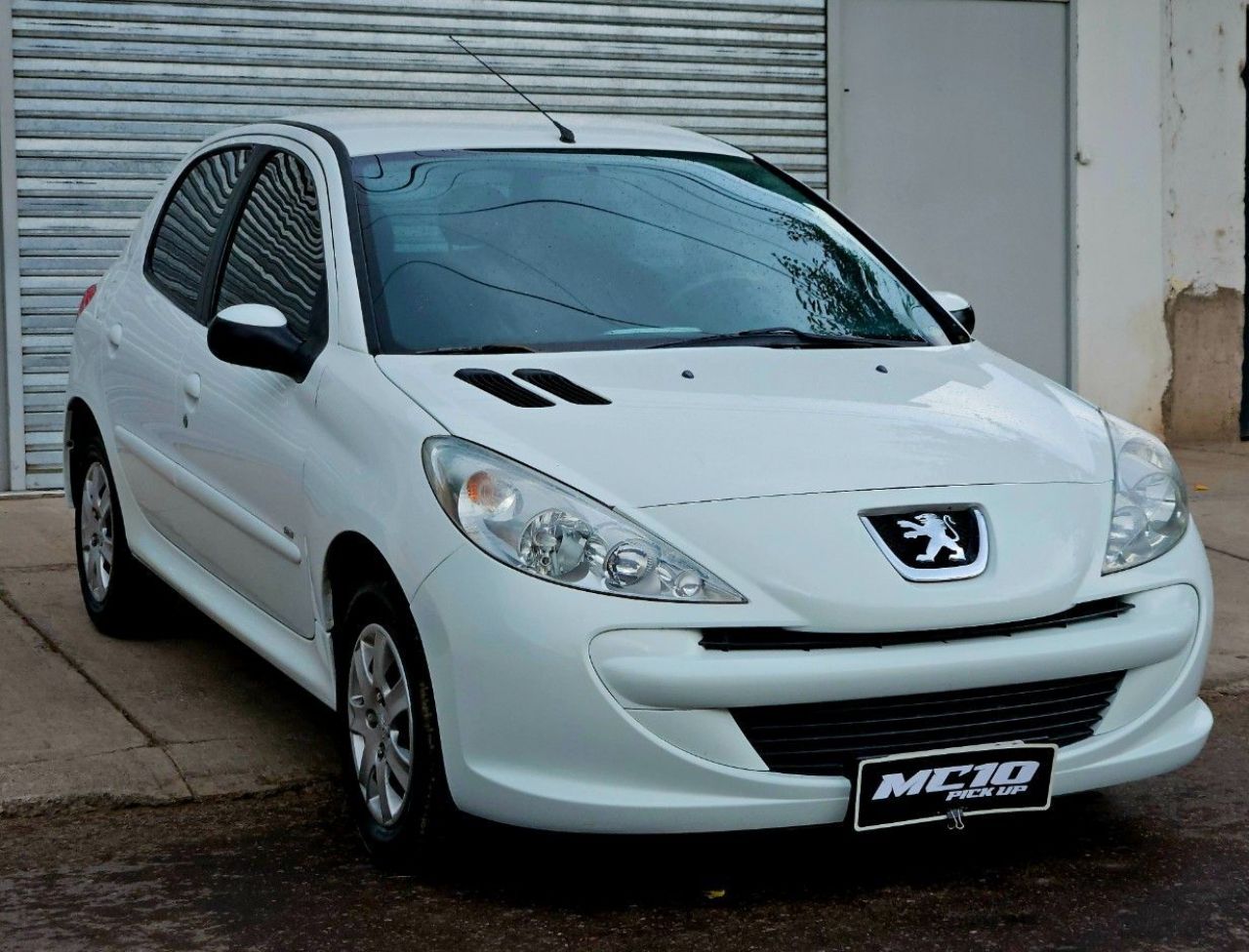 Peugeot 207 Usado Financiado en Mendoza, deRuedas