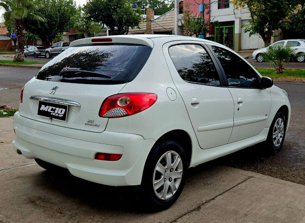 Peugeot 207 Usado Financiado en Mendoza, deRuedas