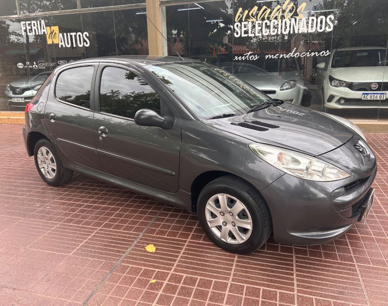 Peugeot 207 Usado Financiado en Mendoza, deRuedas