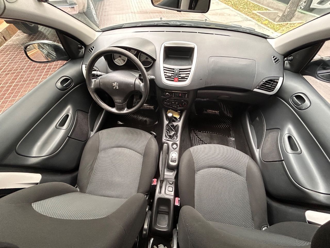 Peugeot 207 Usado Financiado en Mendoza, deRuedas