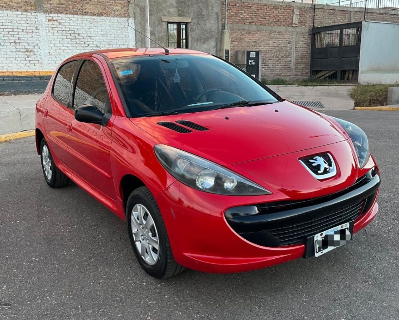 Peugeot 207 Usado Financiado en Mendoza, deRuedas