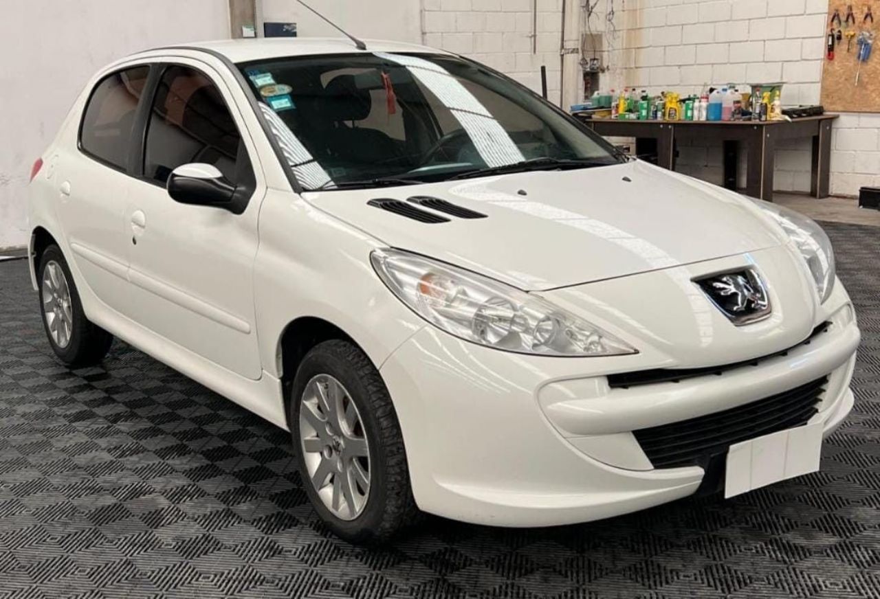 Peugeot 207 Usado Financiado en Córdoba, deRuedas