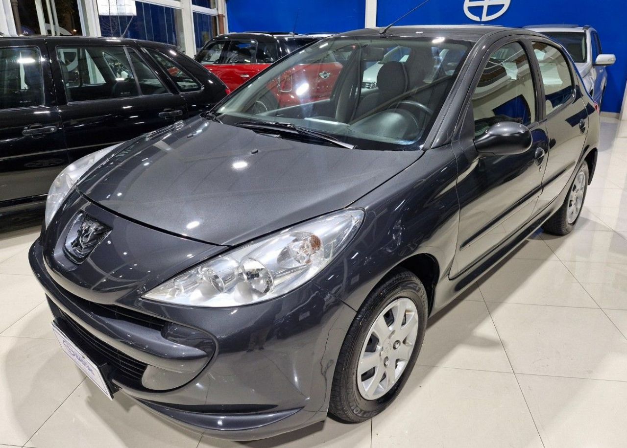 Peugeot 207 Usado Financiado en Mendoza, deRuedas