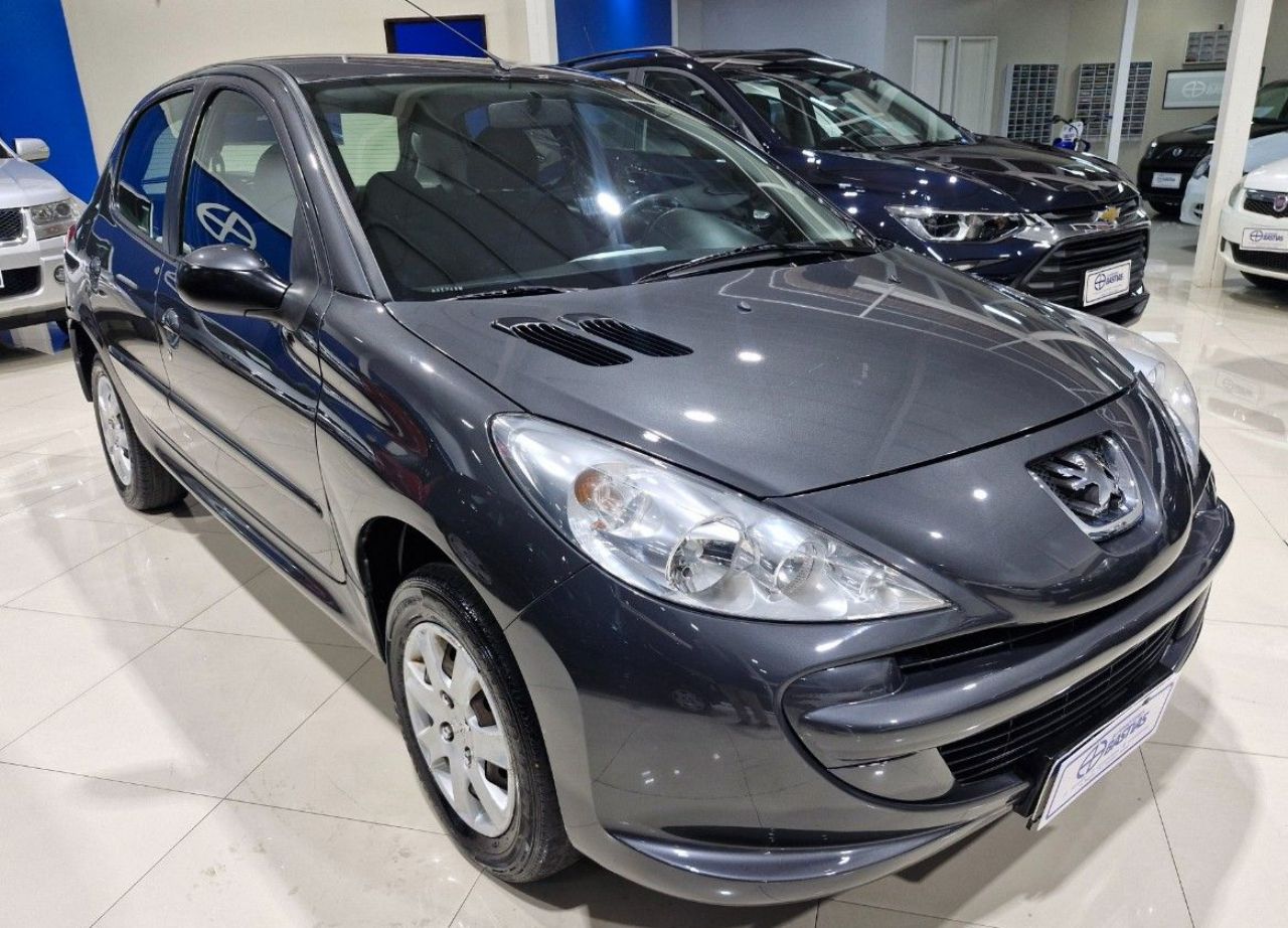Peugeot 207 Usado Financiado en Mendoza, deRuedas