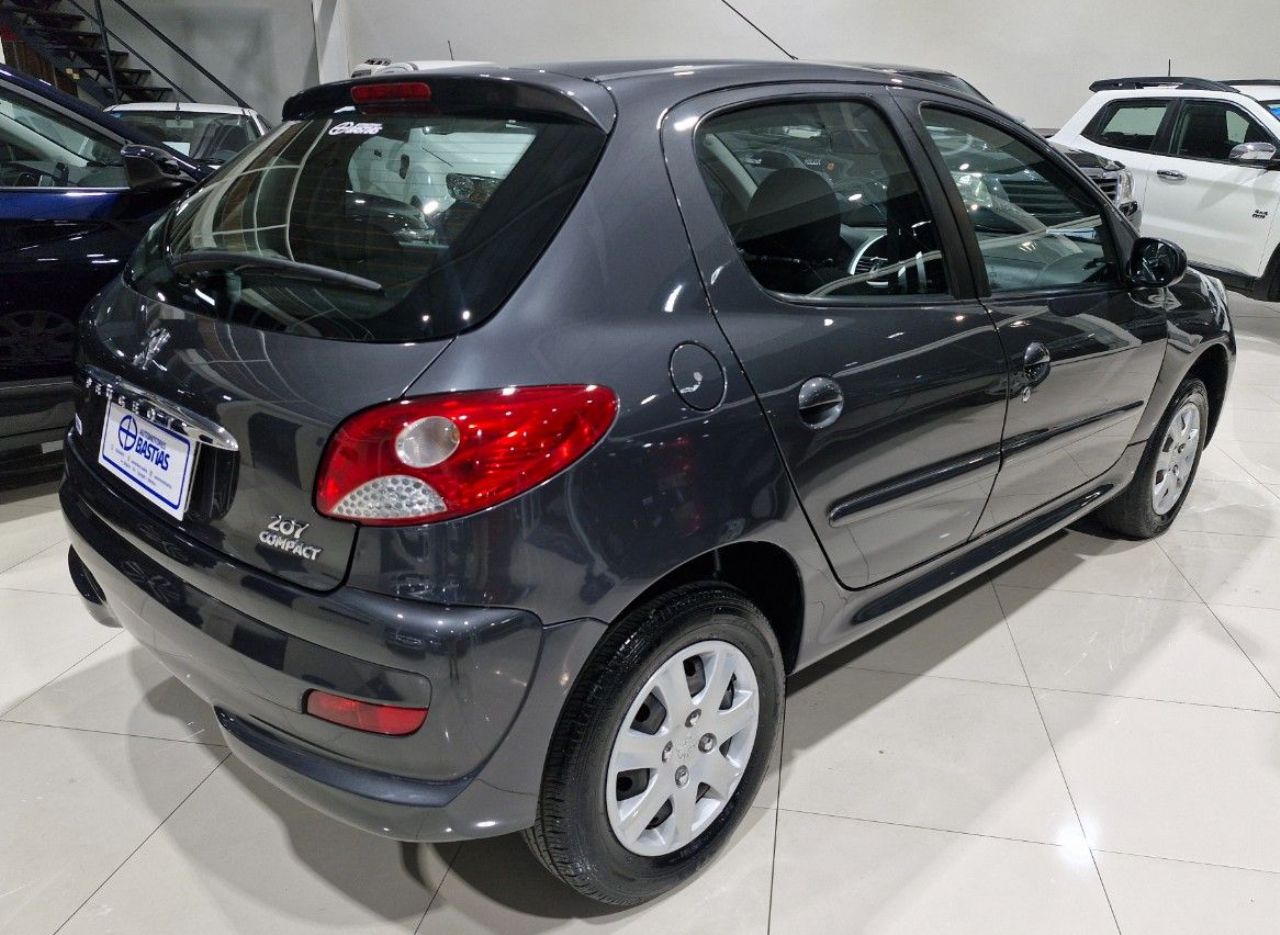 Peugeot 207 Usado Financiado en Mendoza, deRuedas