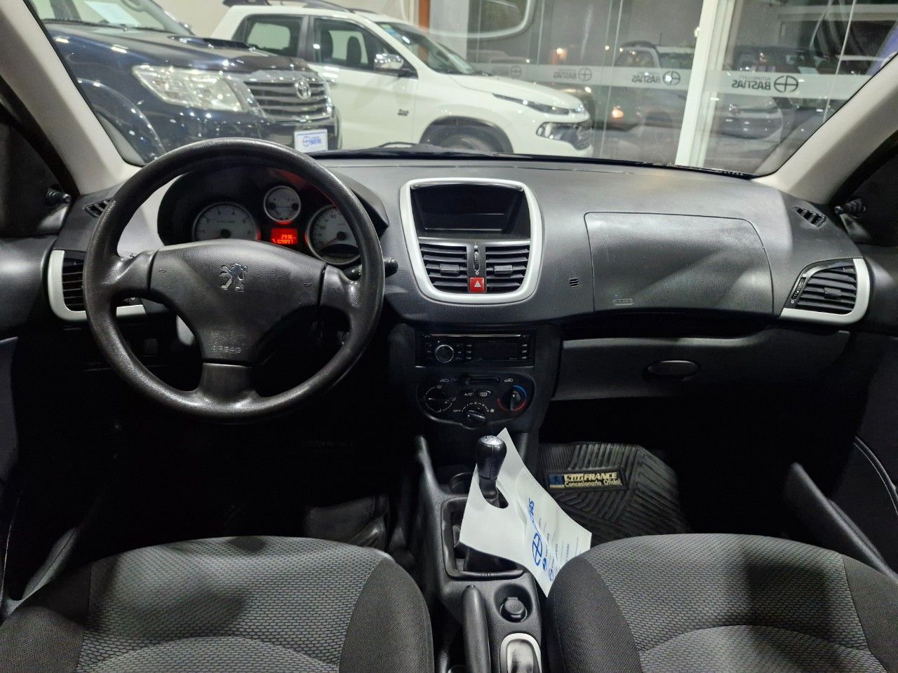 Peugeot 207 Usado Financiado en Mendoza, deRuedas