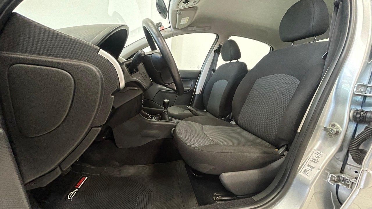 Peugeot 207 Usado Financiado en Mendoza, deRuedas