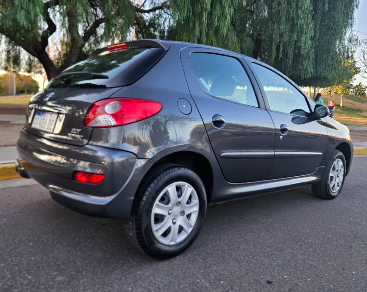 Peugeot 207 Usado Financiado en Mendoza, deRuedas