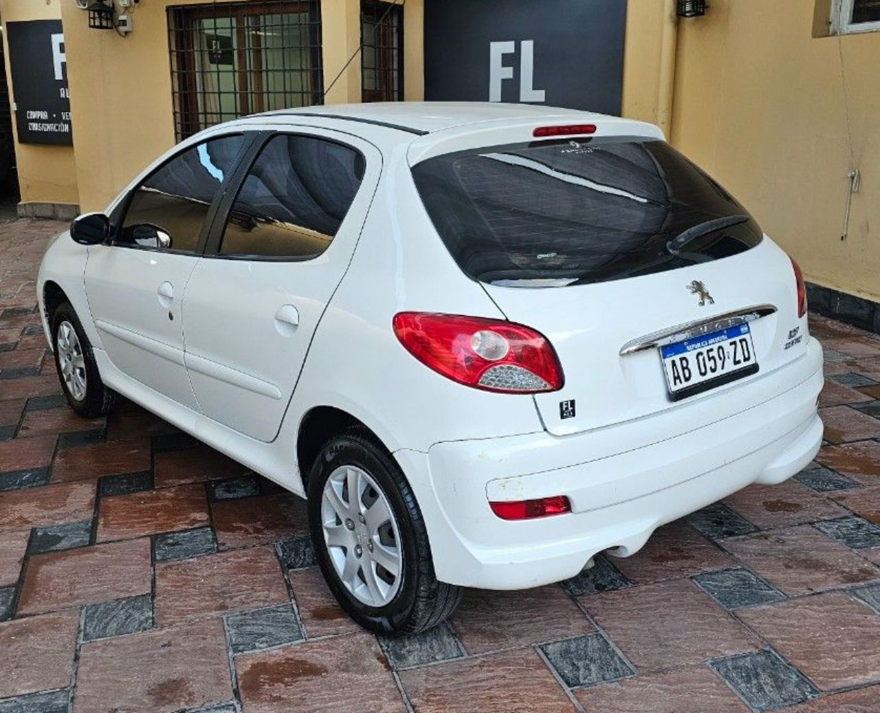 Peugeot 207 Usado en Mendoza, deRuedas
