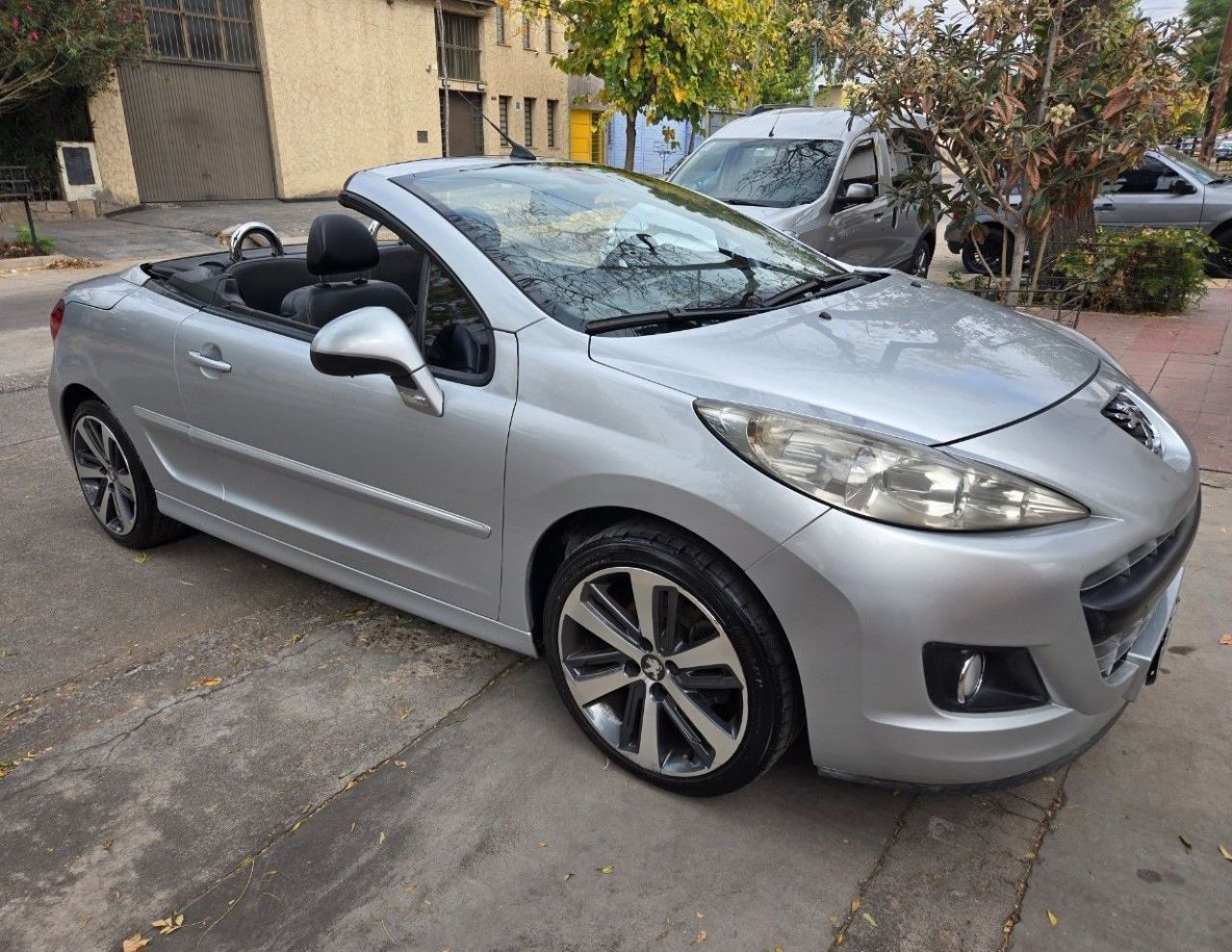Peugeot 207 CC Usado en Mendoza, deRuedas