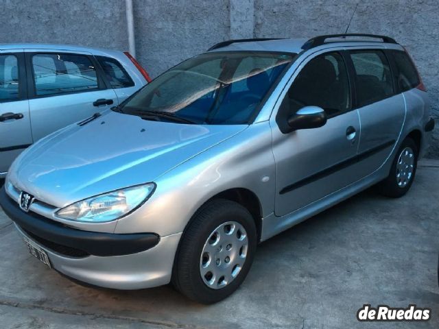 Peugeot 208 Usado en Mendoza, deRuedas