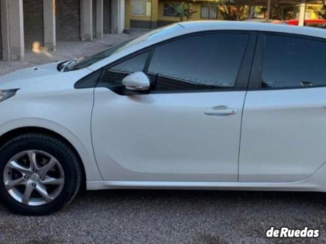 Peugeot 208 Usado en Mendoza, deRuedas