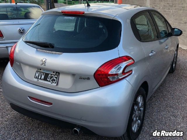 Peugeot 208 Usado en Mendoza, deRuedas