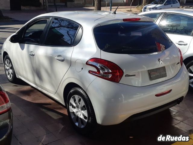 Peugeot 208 Usado en Mendoza, deRuedas