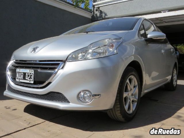 Peugeot 208 Usado en Mendoza, deRuedas