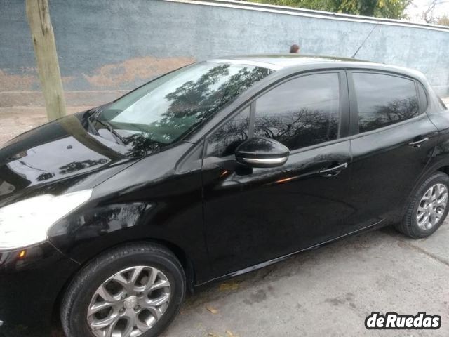 Peugeot 208 Usado en Mendoza, deRuedas