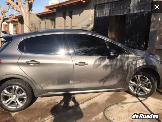 Peugeot 208 Usado en Mendoza, deRuedas