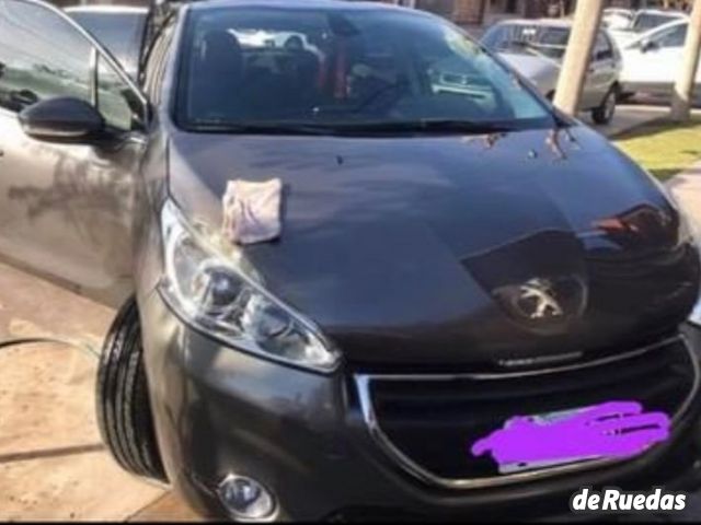 Peugeot 208 Usado en Mendoza, deRuedas