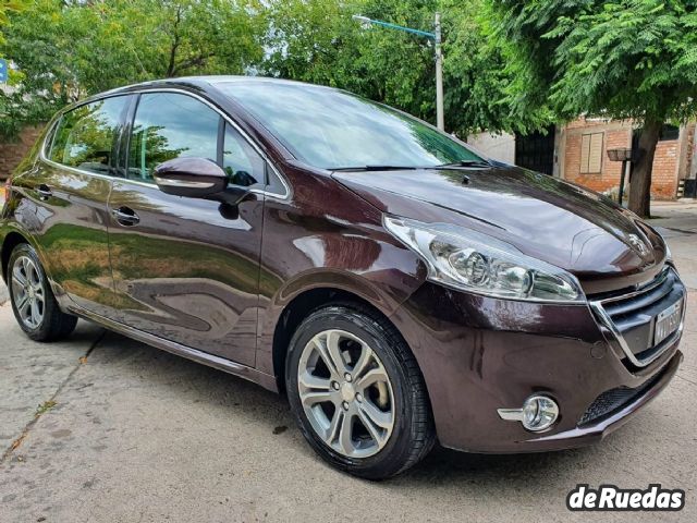 Peugeot 208 Usado en Mendoza, deRuedas