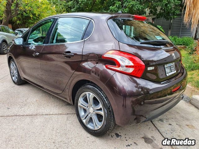 Peugeot 208 Usado en Mendoza, deRuedas