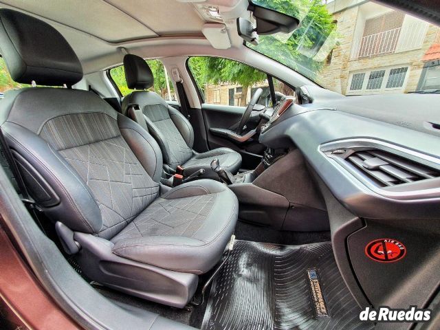 Peugeot 208 Usado en Mendoza, deRuedas