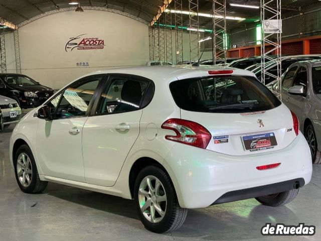 Peugeot 208 Usado en San Juan, deRuedas