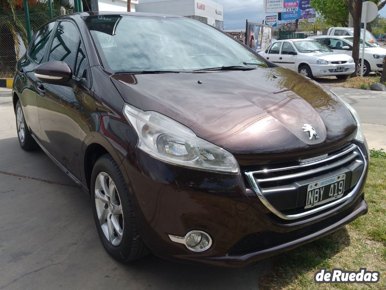 Peugeot 208 Usado en Mendoza, deRuedas