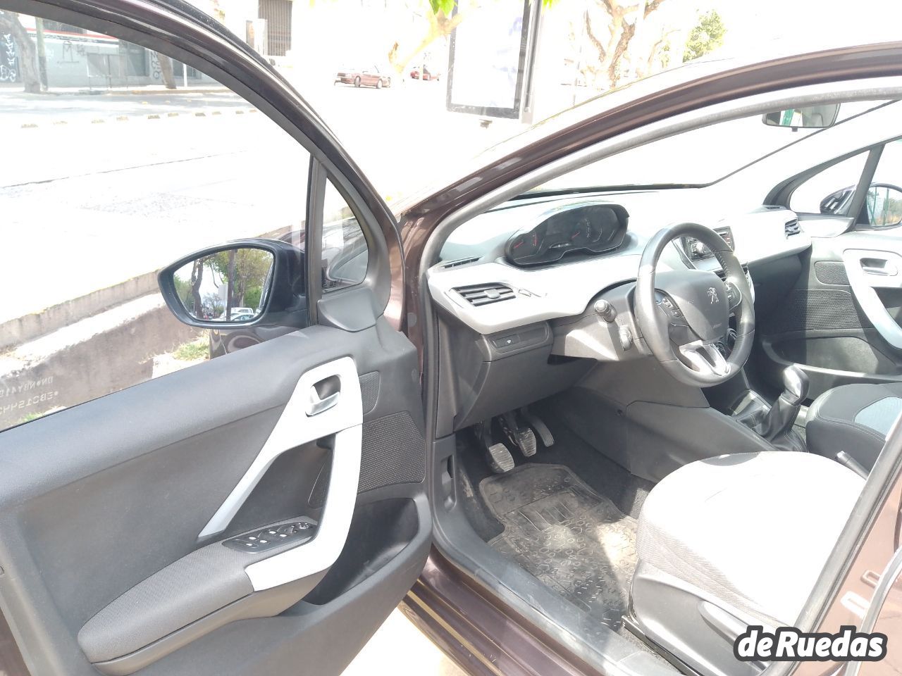 Peugeot 208 Usado en Mendoza, deRuedas