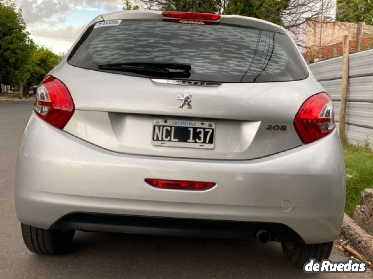 Peugeot 208 Usado en Mendoza, deRuedas