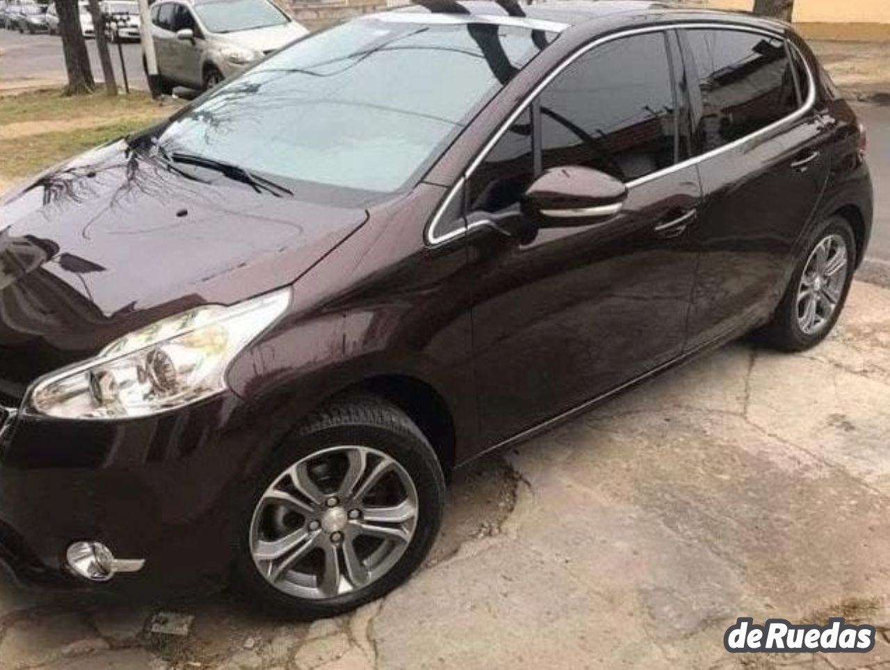 Peugeot 208 Usado en San Juan, deRuedas