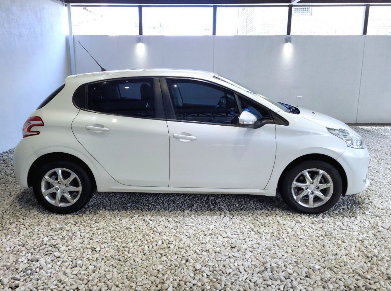 Peugeot 208 Usado en Córdoba, deRuedas