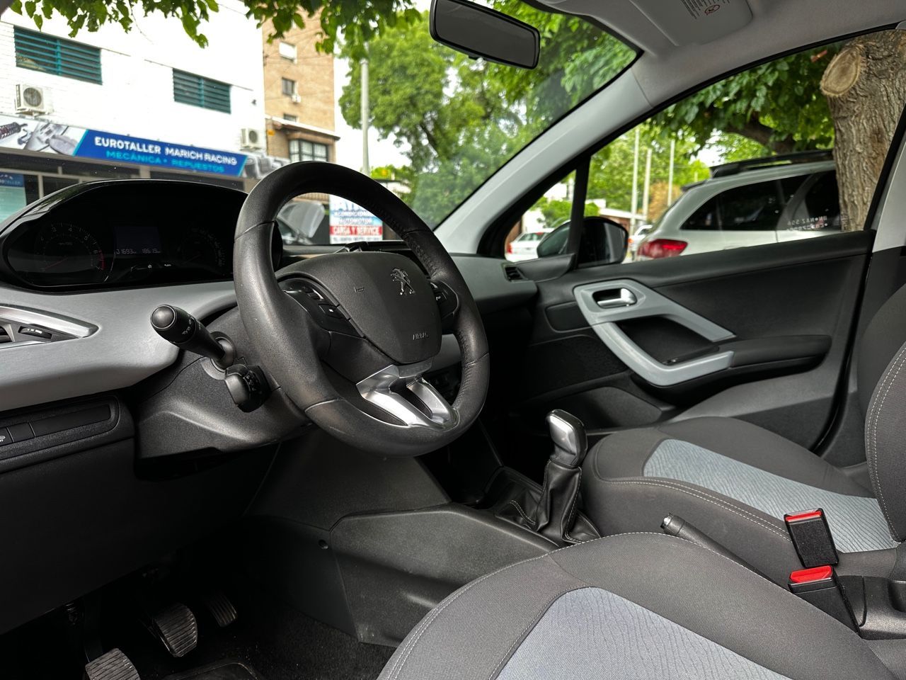 Peugeot 208 Usado en Mendoza, deRuedas