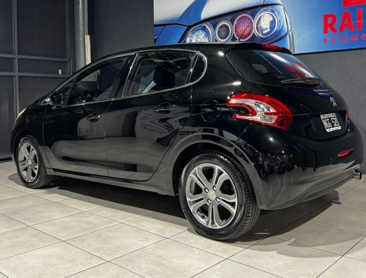 Peugeot 208 Usado en Mendoza, deRuedas