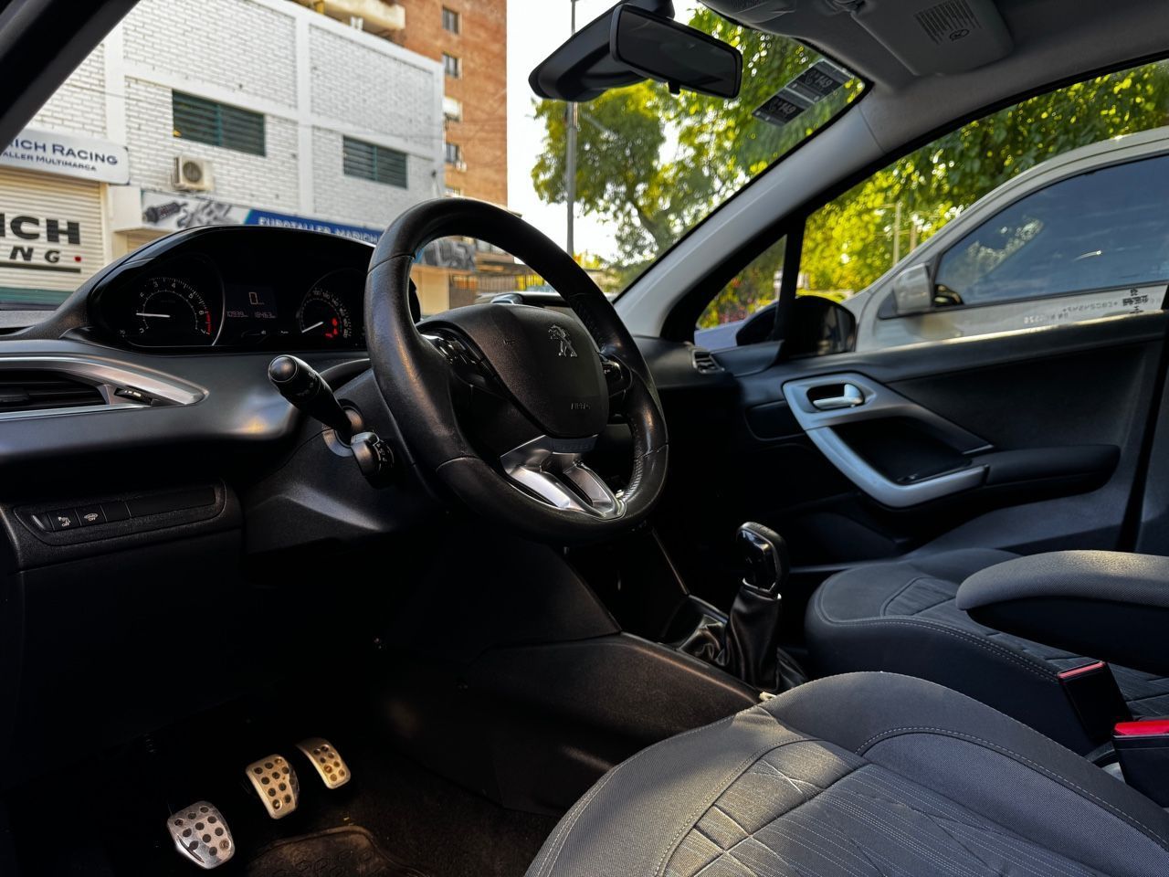 Peugeot 208 Usado en Mendoza, deRuedas