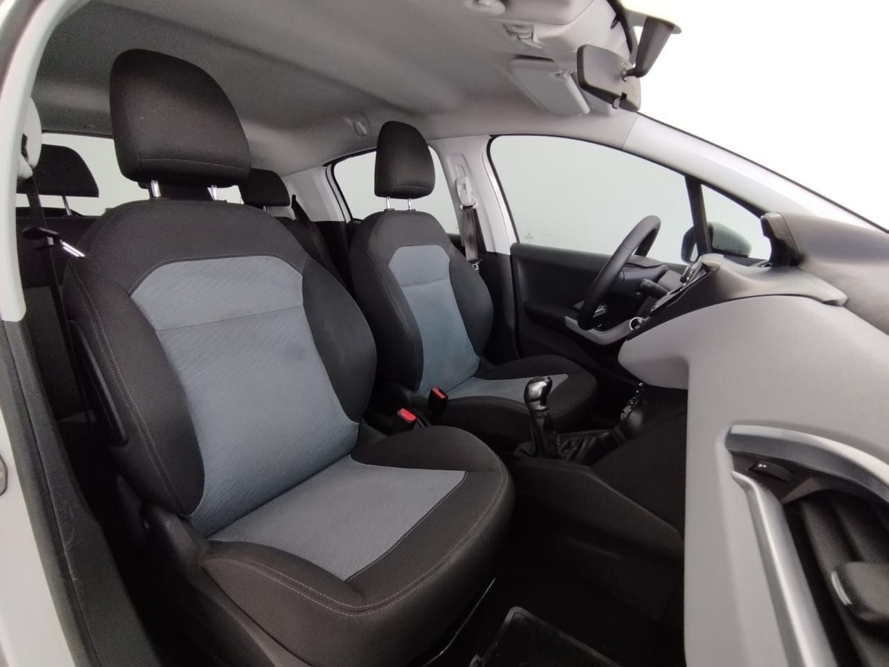 Peugeot 208 Usado en Mendoza, deRuedas