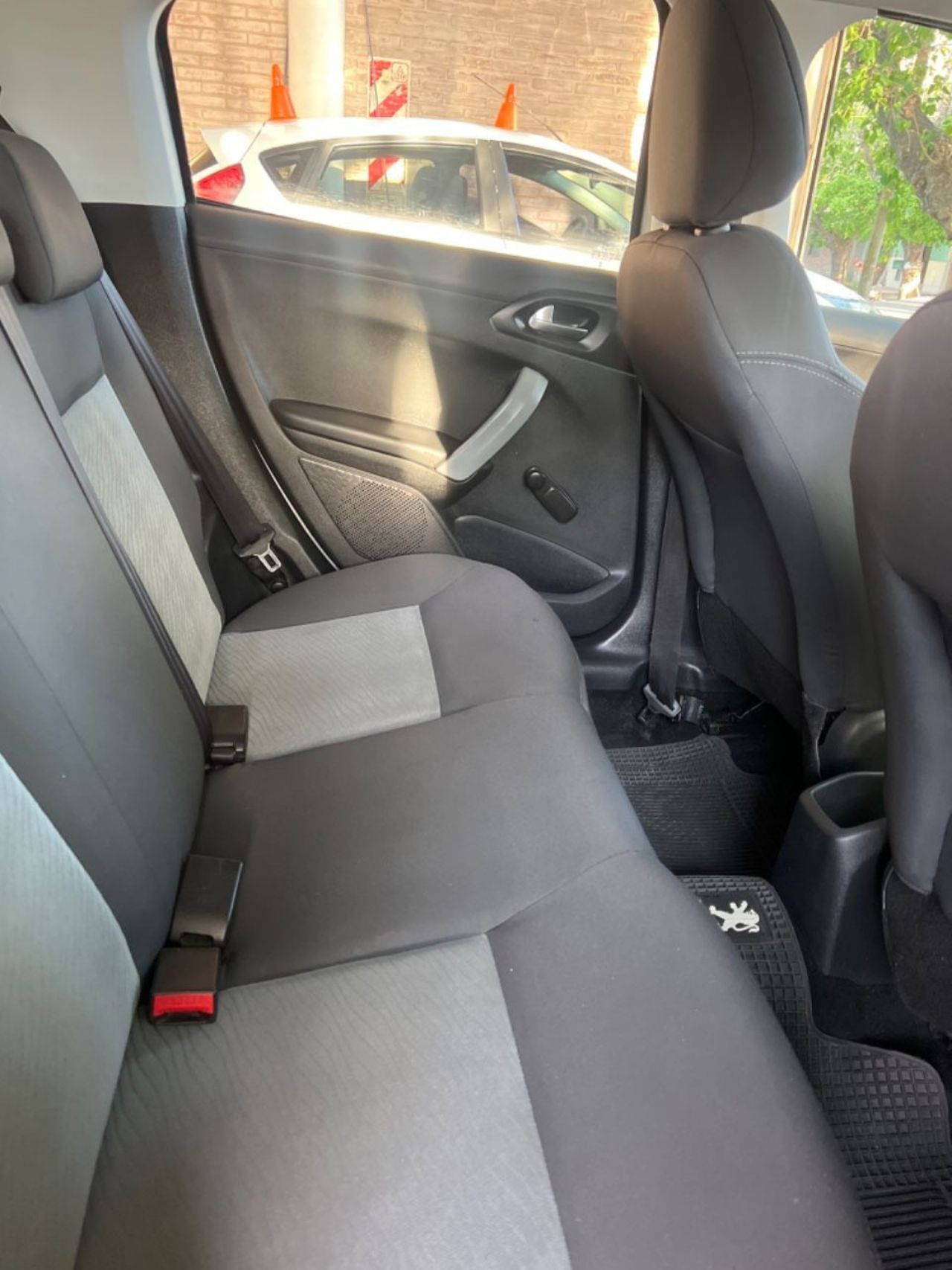 Peugeot 208 Usado en Mendoza, deRuedas