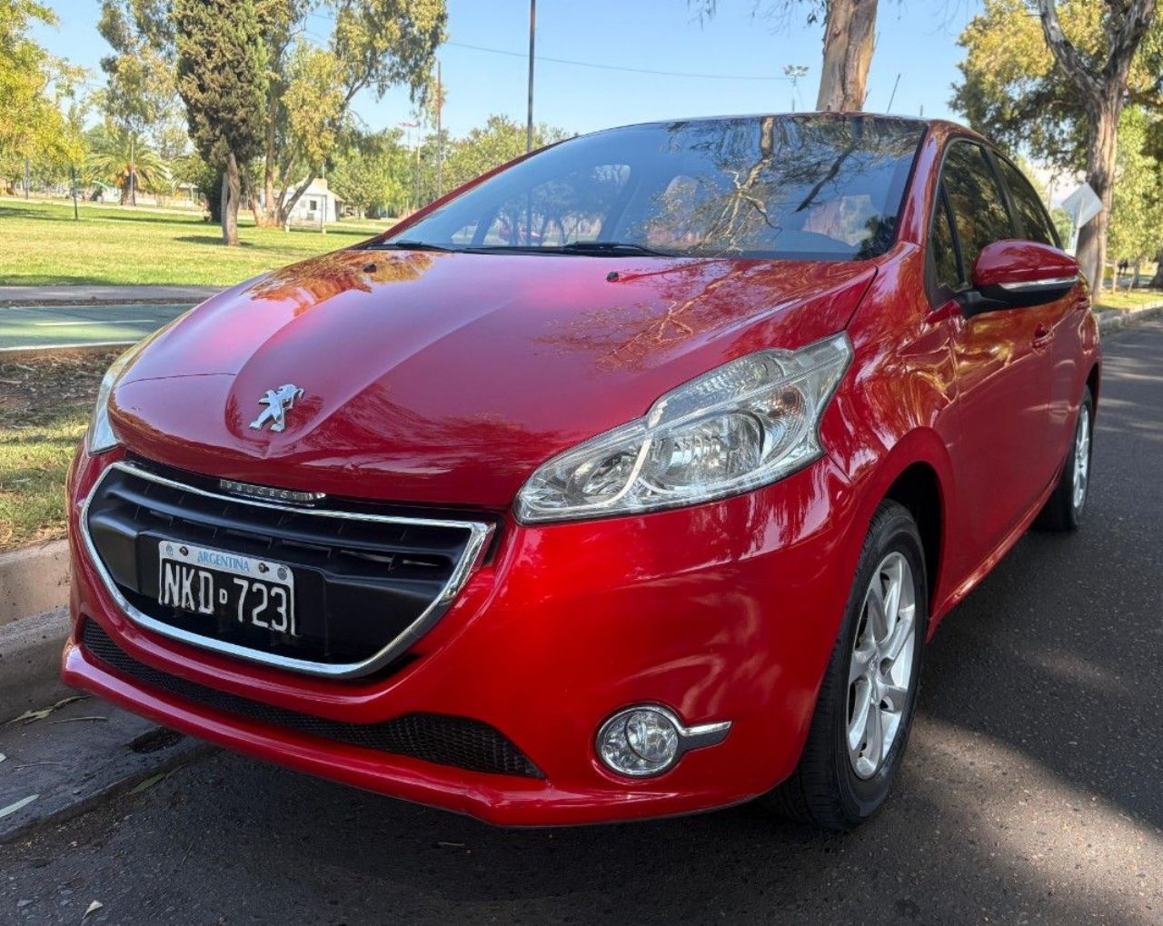 Peugeot 208 Usado Financiado en Mendoza, deRuedas