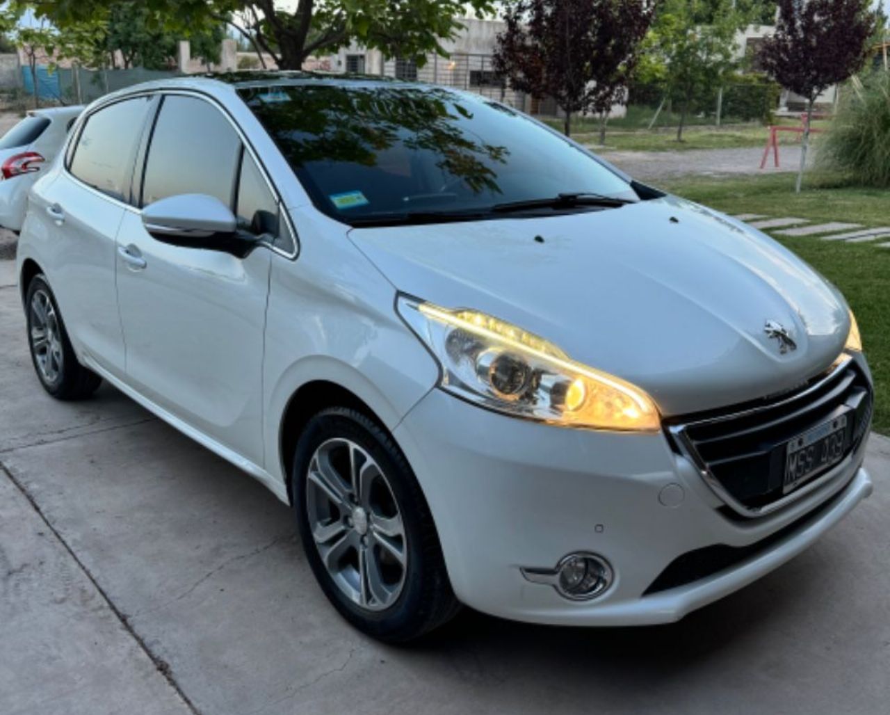 Peugeot 208 Usado en Mendoza, deRuedas