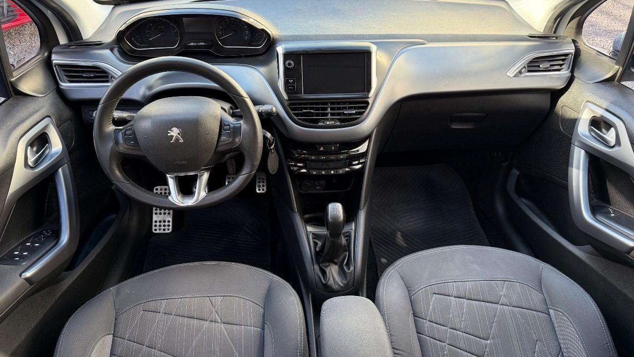 Peugeot 208 Usado en San Luis, deRuedas