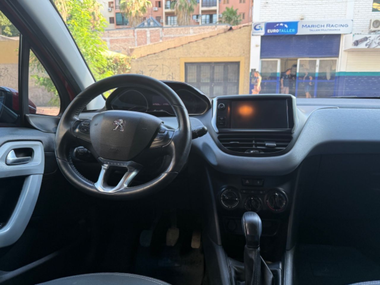 Peugeot 208 Usado en Mendoza, deRuedas