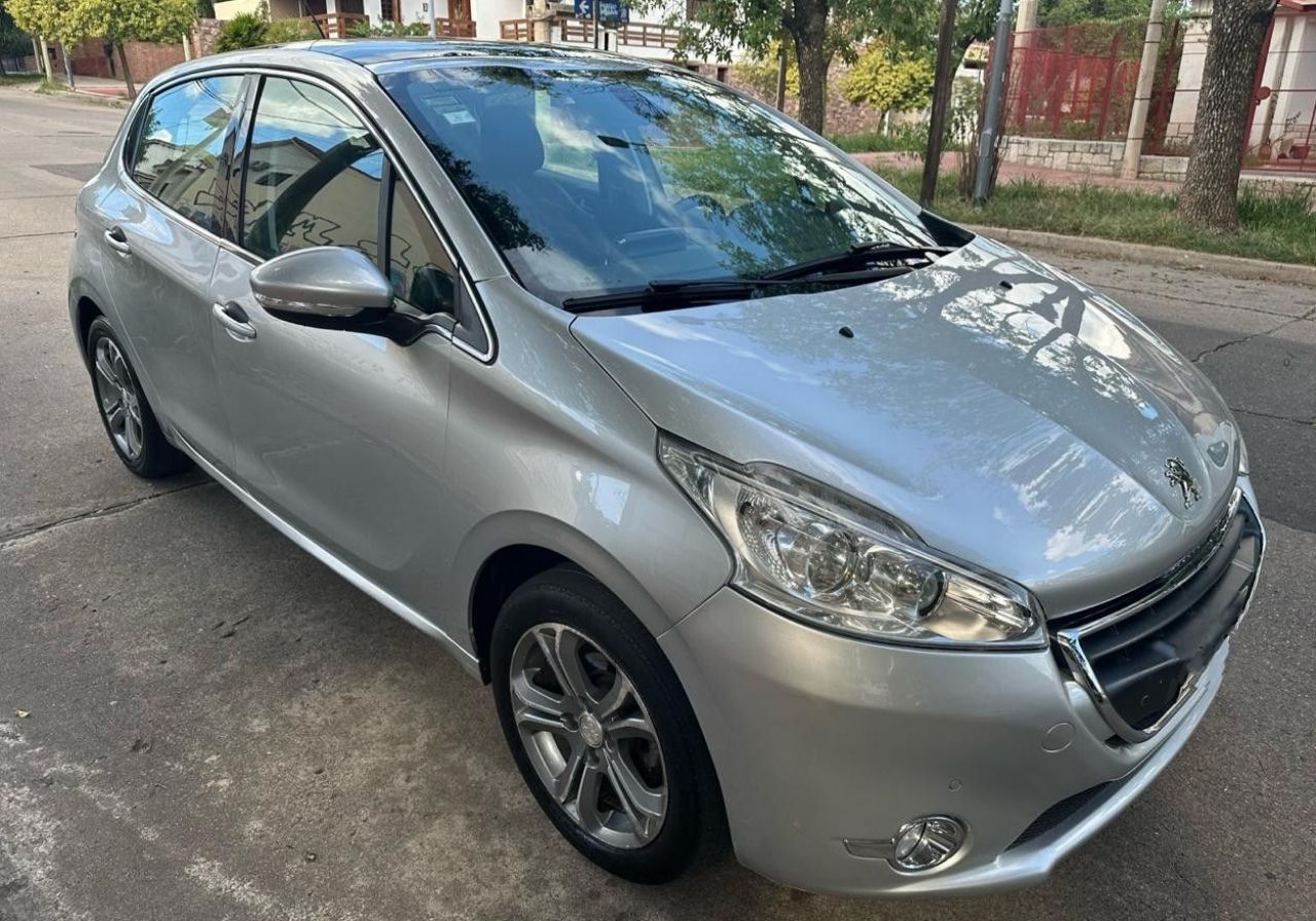 Peugeot 208 Usado Financiado en Córdoba, deRuedas