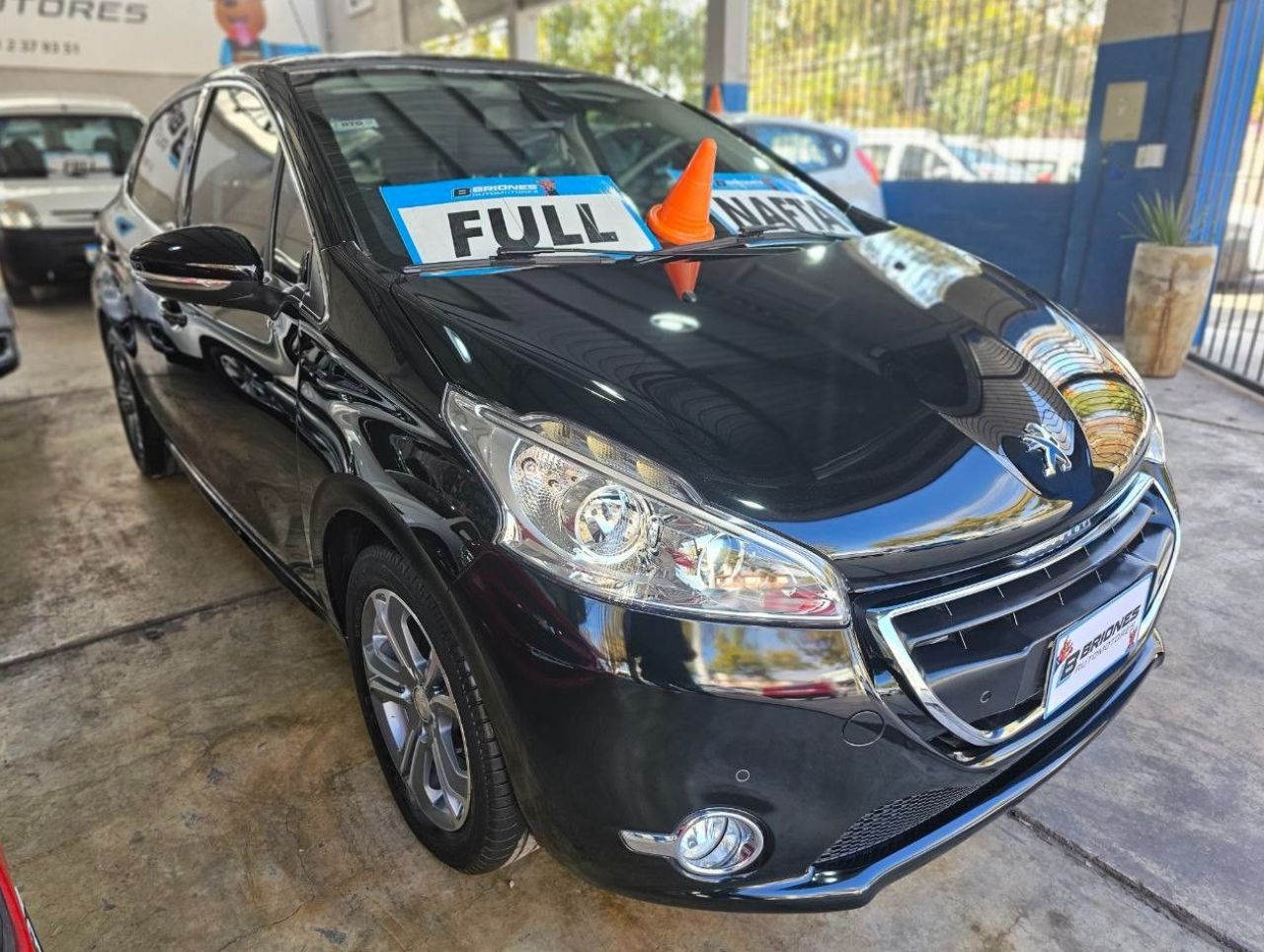 Peugeot 208 Usado en Mendoza, deRuedas