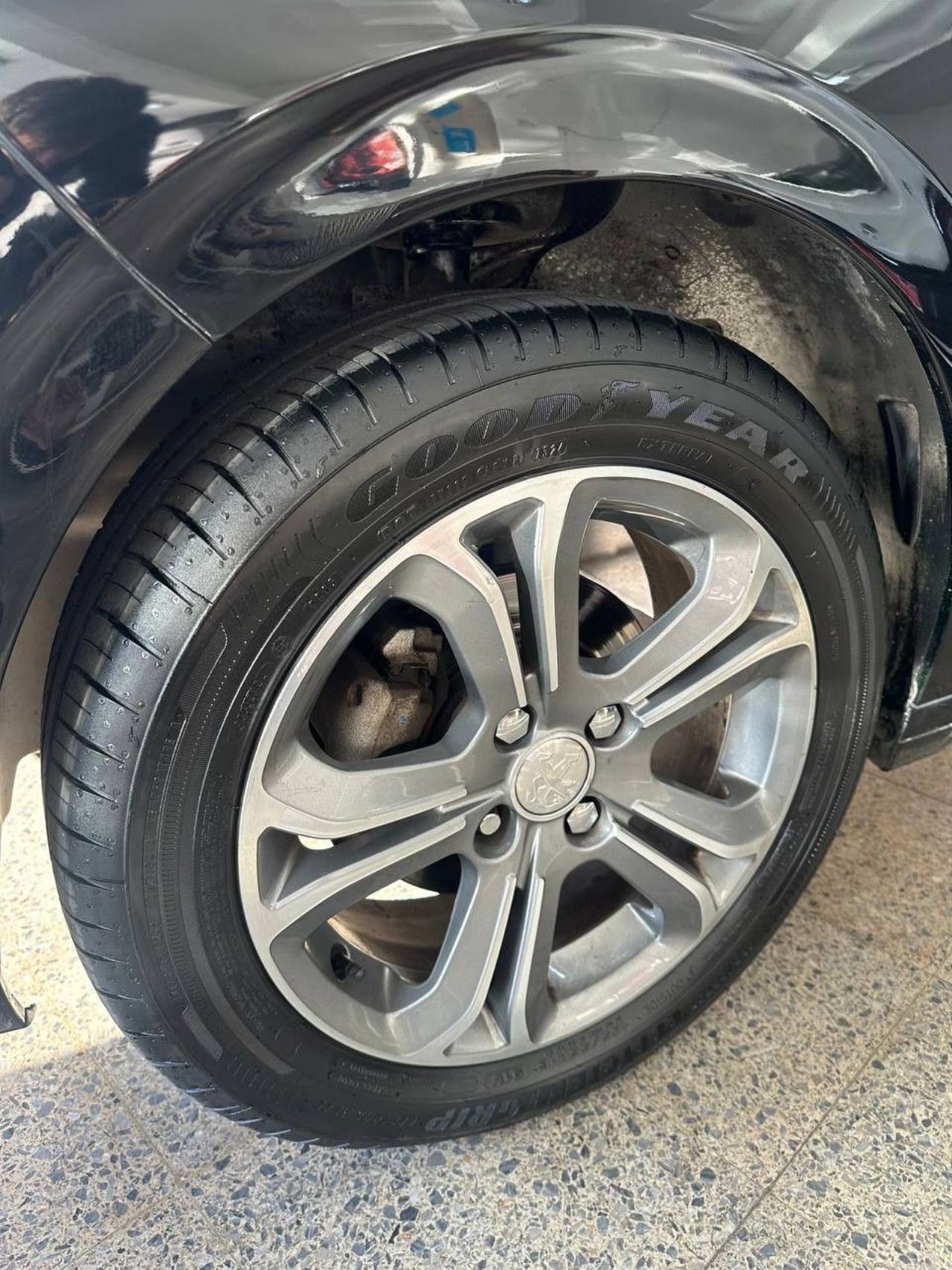 Peugeot 208 Usado Financiado en Mendoza, deRuedas