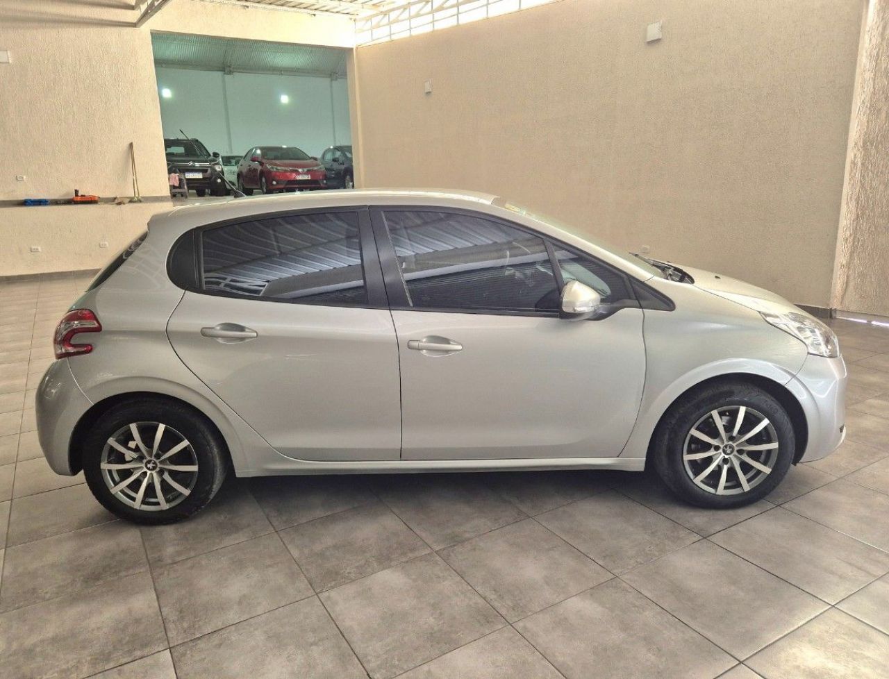 Peugeot 208 Usado Financiado en Mendoza, deRuedas