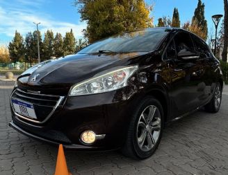 Peugeot 208 Usado en Mendoza Financiado