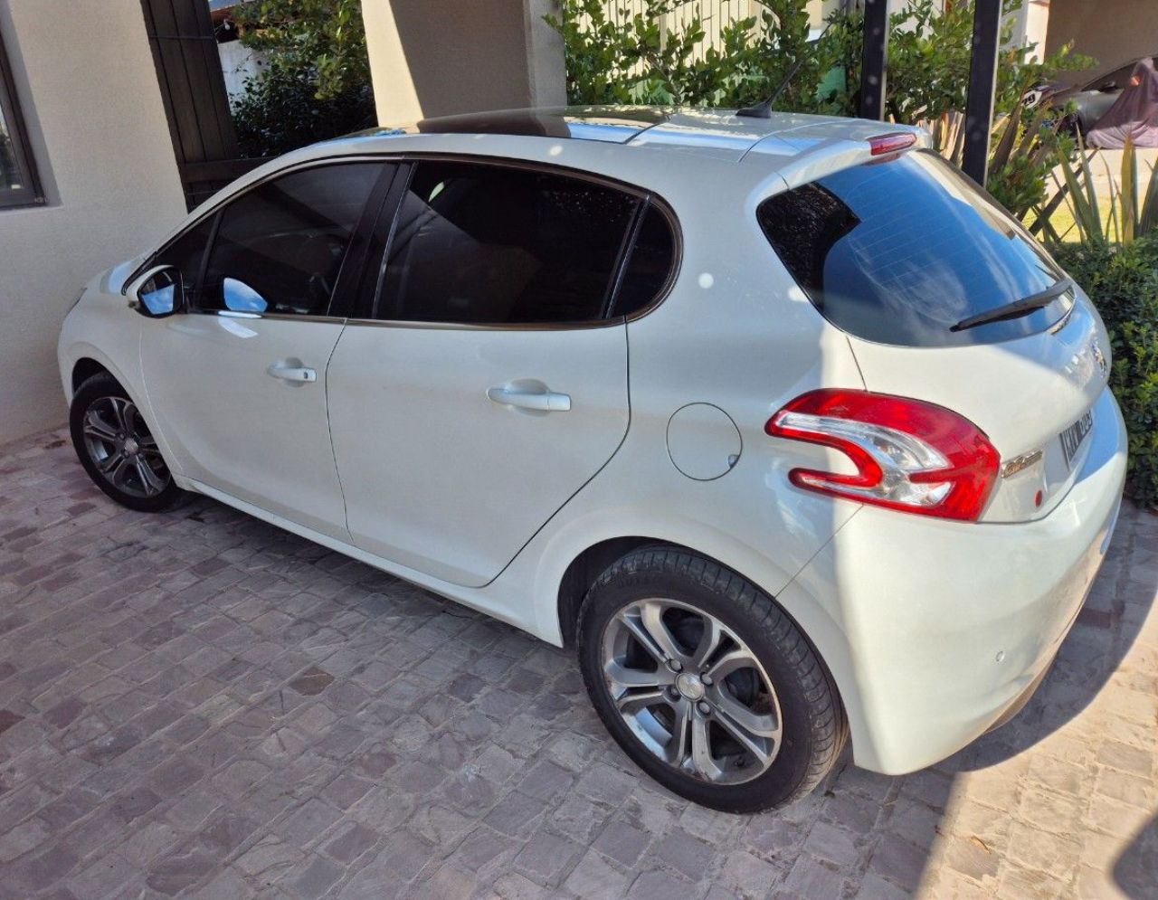 Peugeot 208 Usado en Mendoza, deRuedas